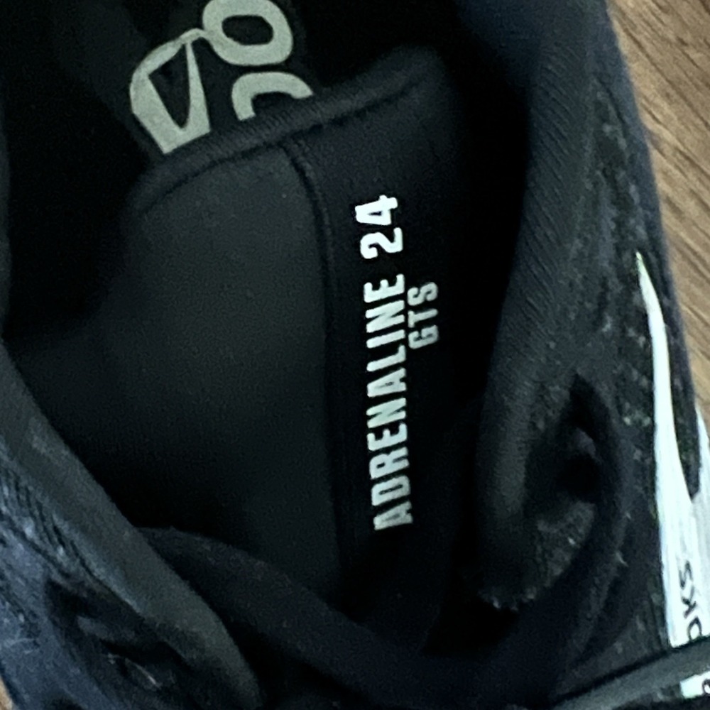 Brooks Adrenaline GTS 24 Women's Size 9 B Black White Running Shoes 1204261B087 - Picture 4 of 9